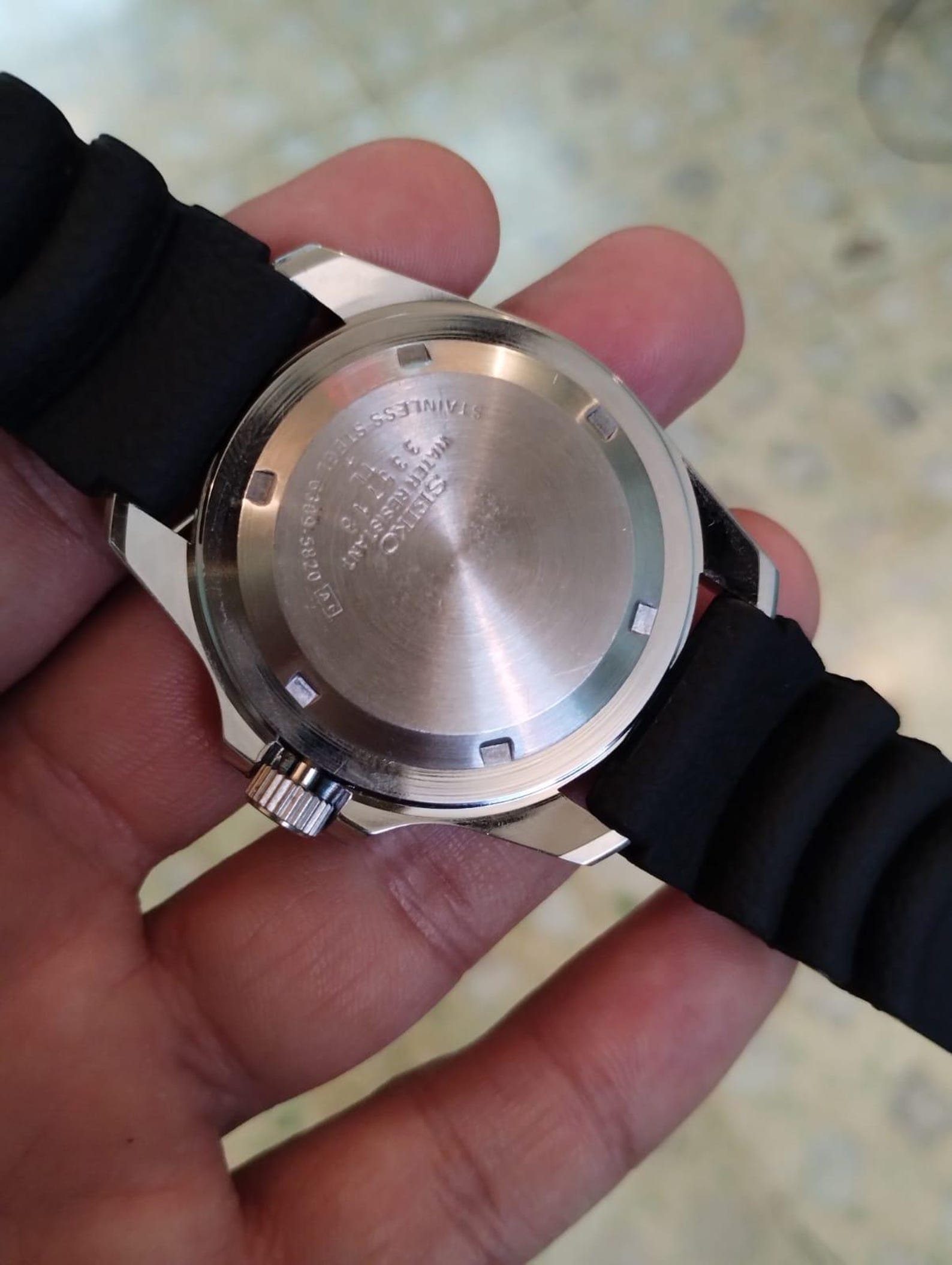 Vintage Seiko 5 Automatic — Silver Dial, Orange Accents & Black Rotating Bezel
