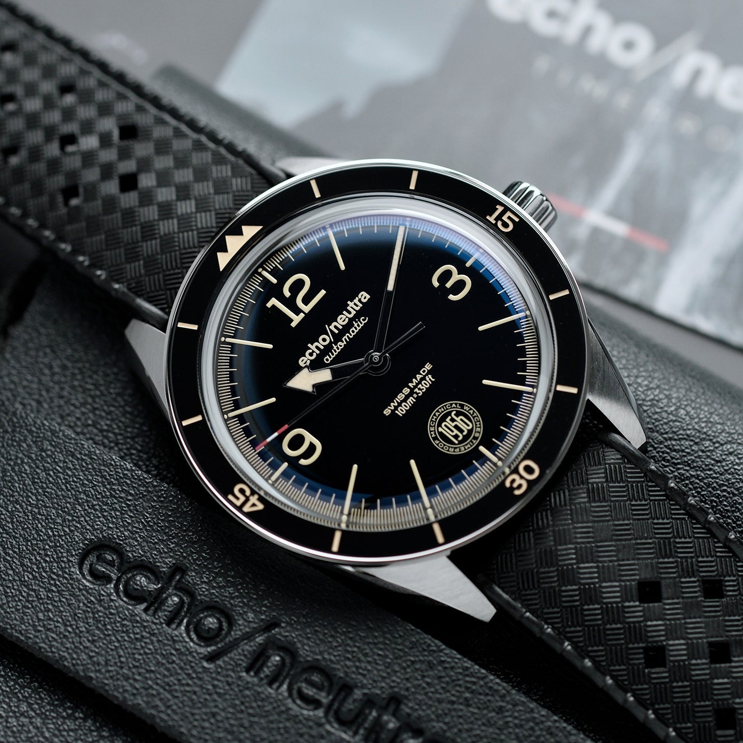 echo/neutra 1956 3H Black on wrist