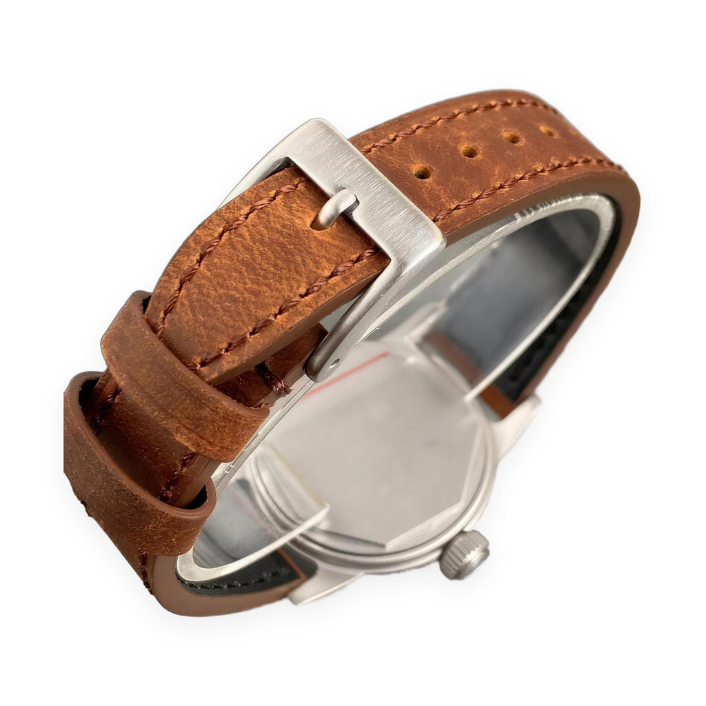 1GW Cream Field Automatic 36mm caseback on white, brown leather strap and steel buckle