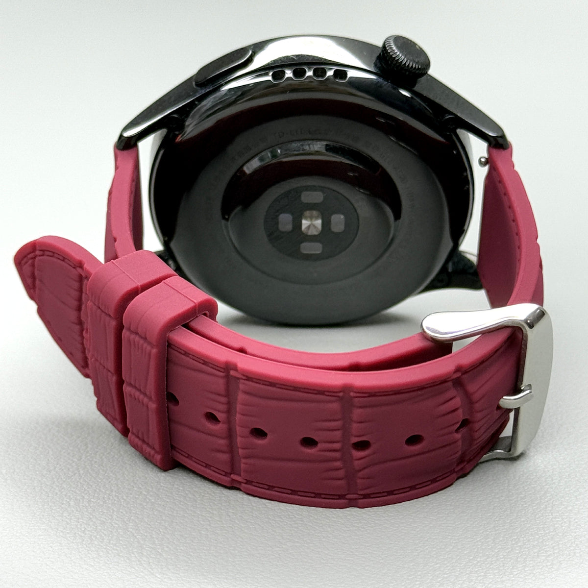 1GW leather-texture silicone quick-release watch strap in red, croc-grain surface with steel buckle