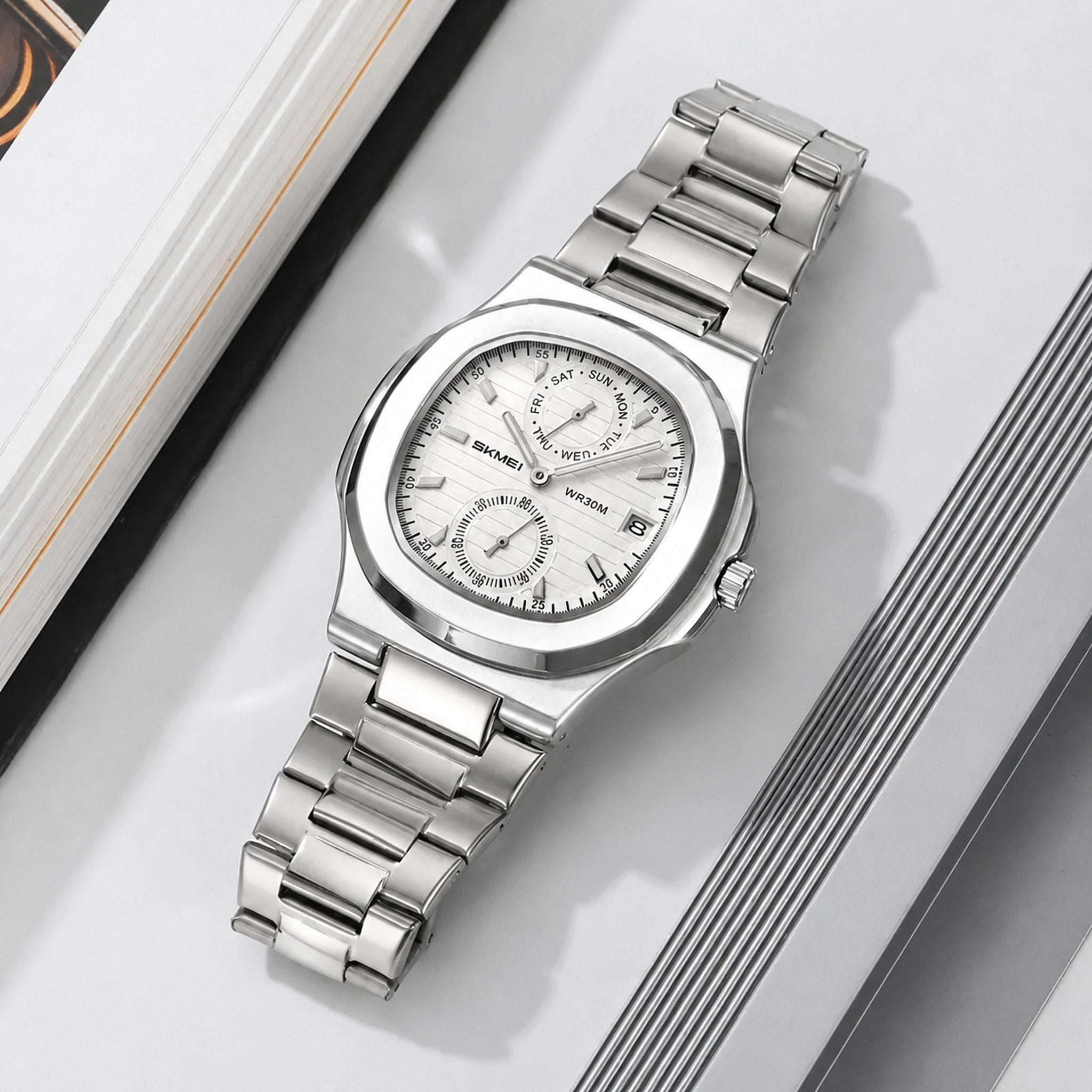 SKMEI 2423 silver case white dial studio product photo