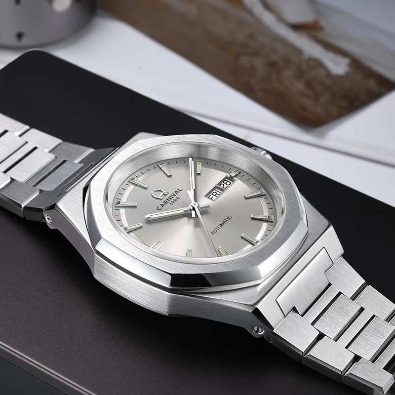 Carnival Octagon Automatic — product photo