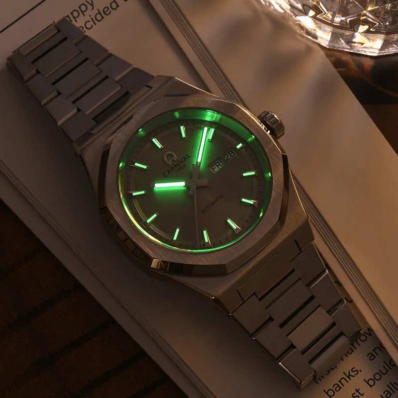 Carnival Octagon Automatic — product photo