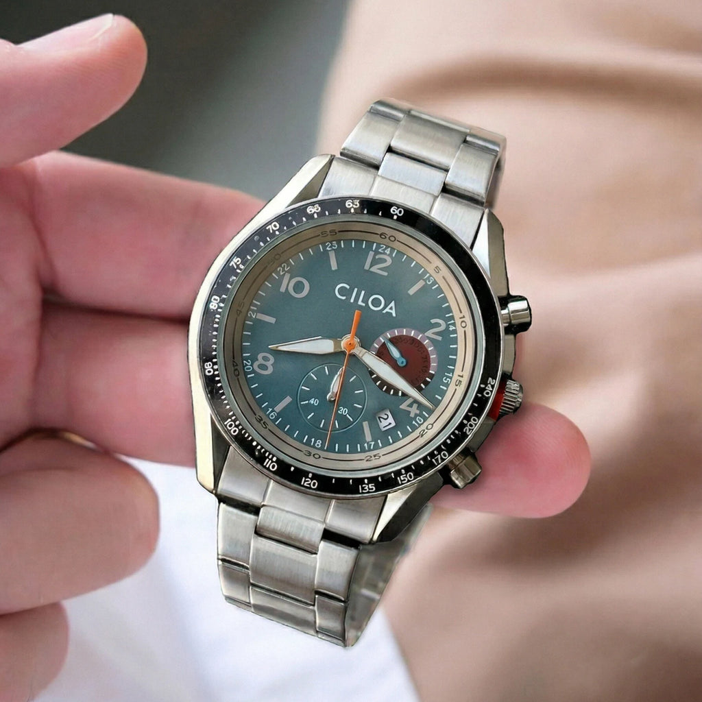 Red Casual analog quartz watch, supplier photo 6