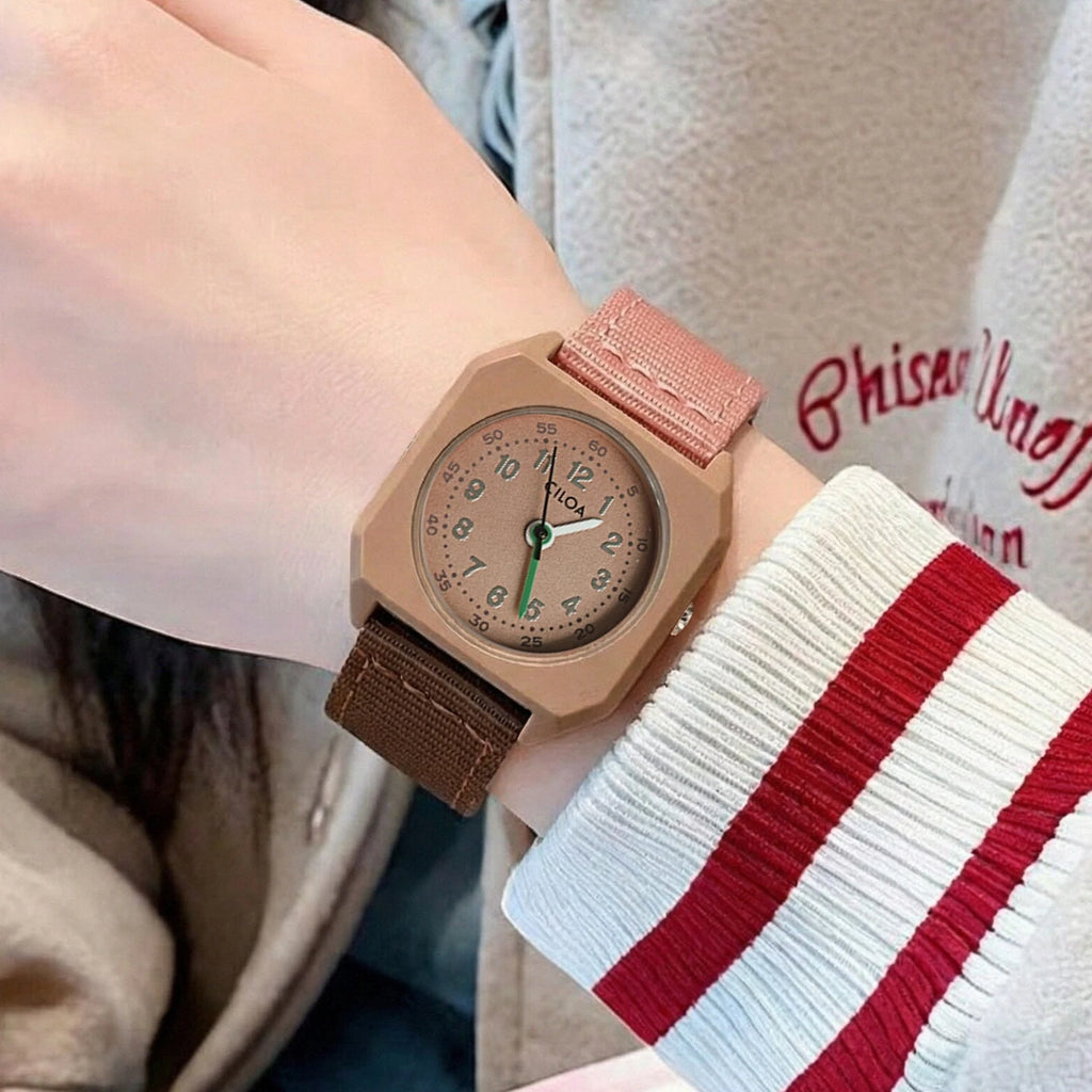 Children's Square analog quartz watch, supplier photo 2