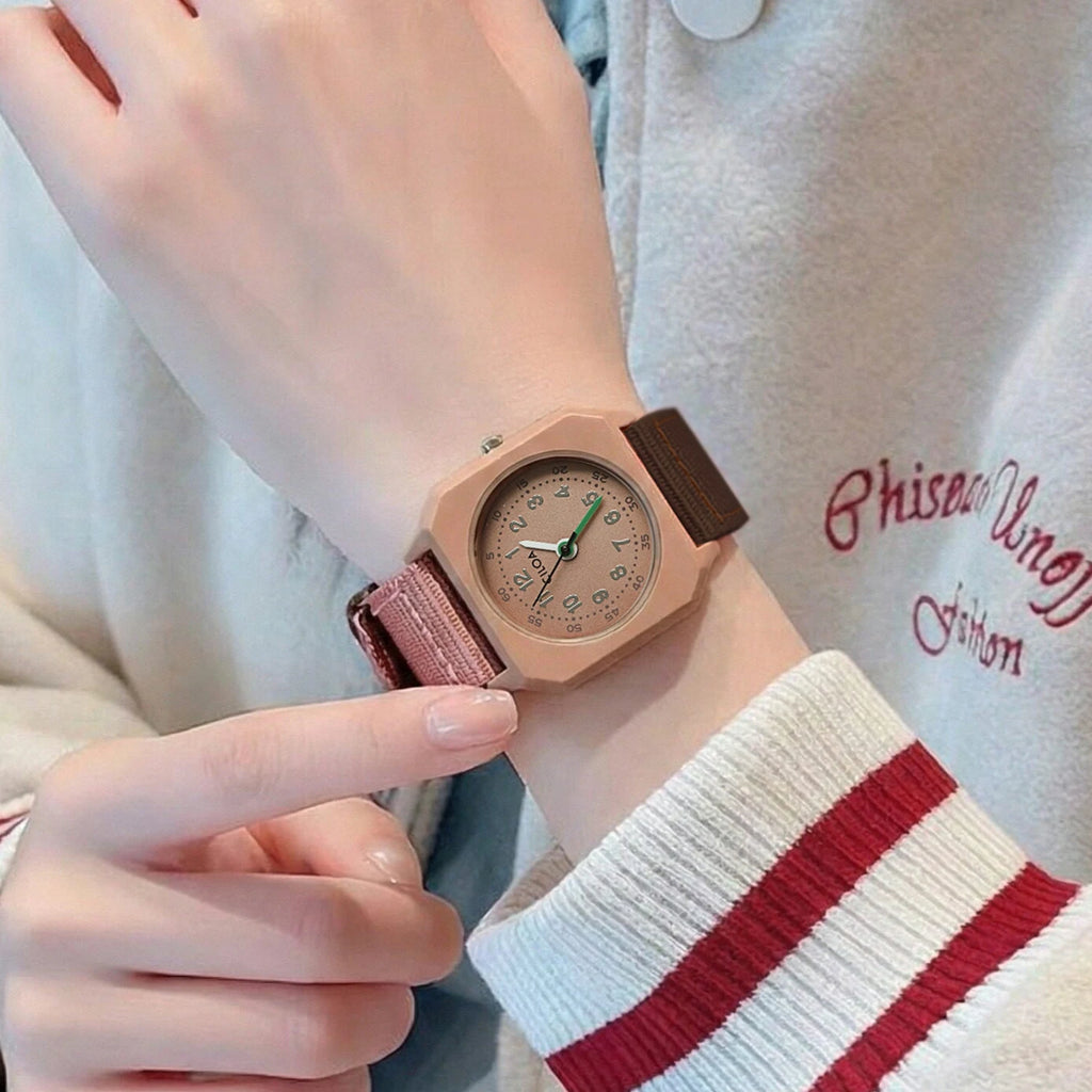 Children's Square analog quartz watch, supplier photo 4