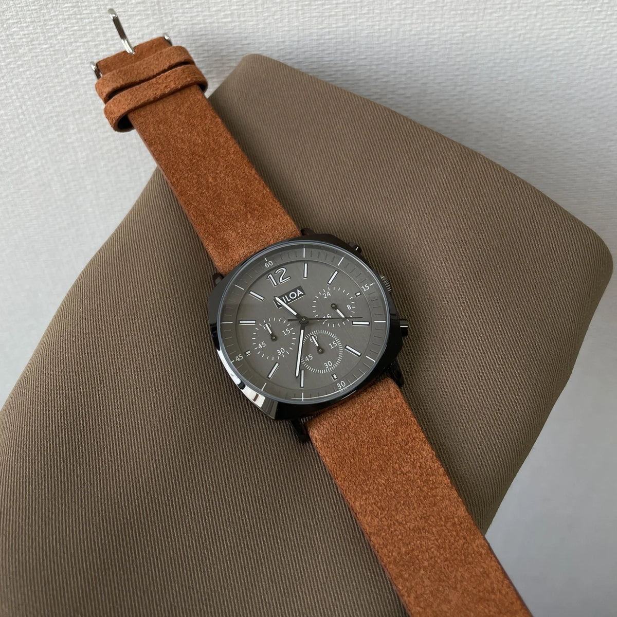 CILOA Large Dial Luxury Quartz Watch, Brown