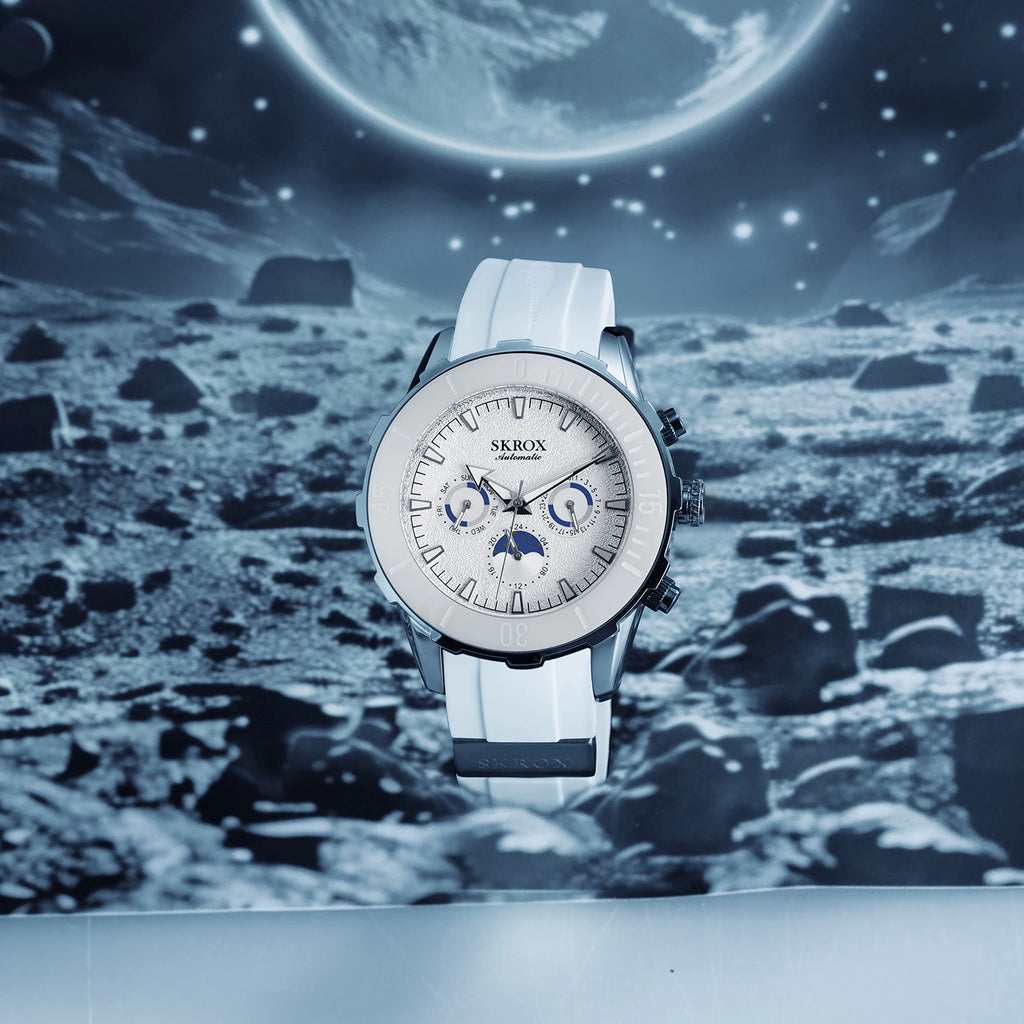 SKROX Silver/White moon phase scene