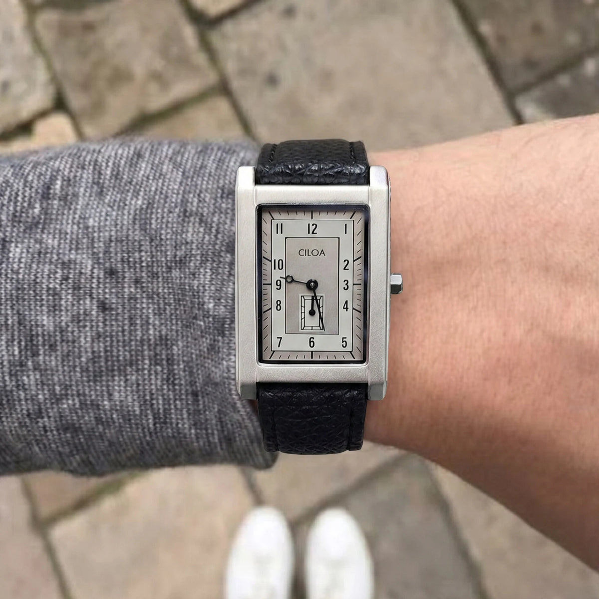 Retro Square analog quartz watch, supplier photo 5
