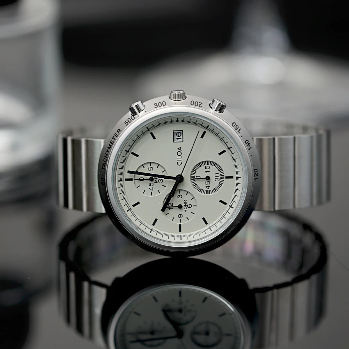 Large Dial Round Multifunction analog quartz watch, supplier photo 2