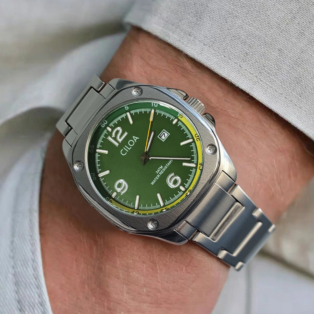 Round Calendar analog quartz watch, supplier photo 2