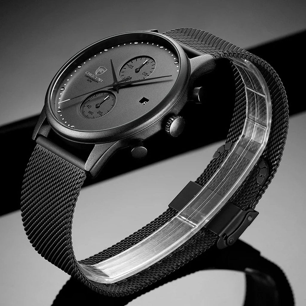 CHEETAH black and grey chronograph side view with mesh bracelet