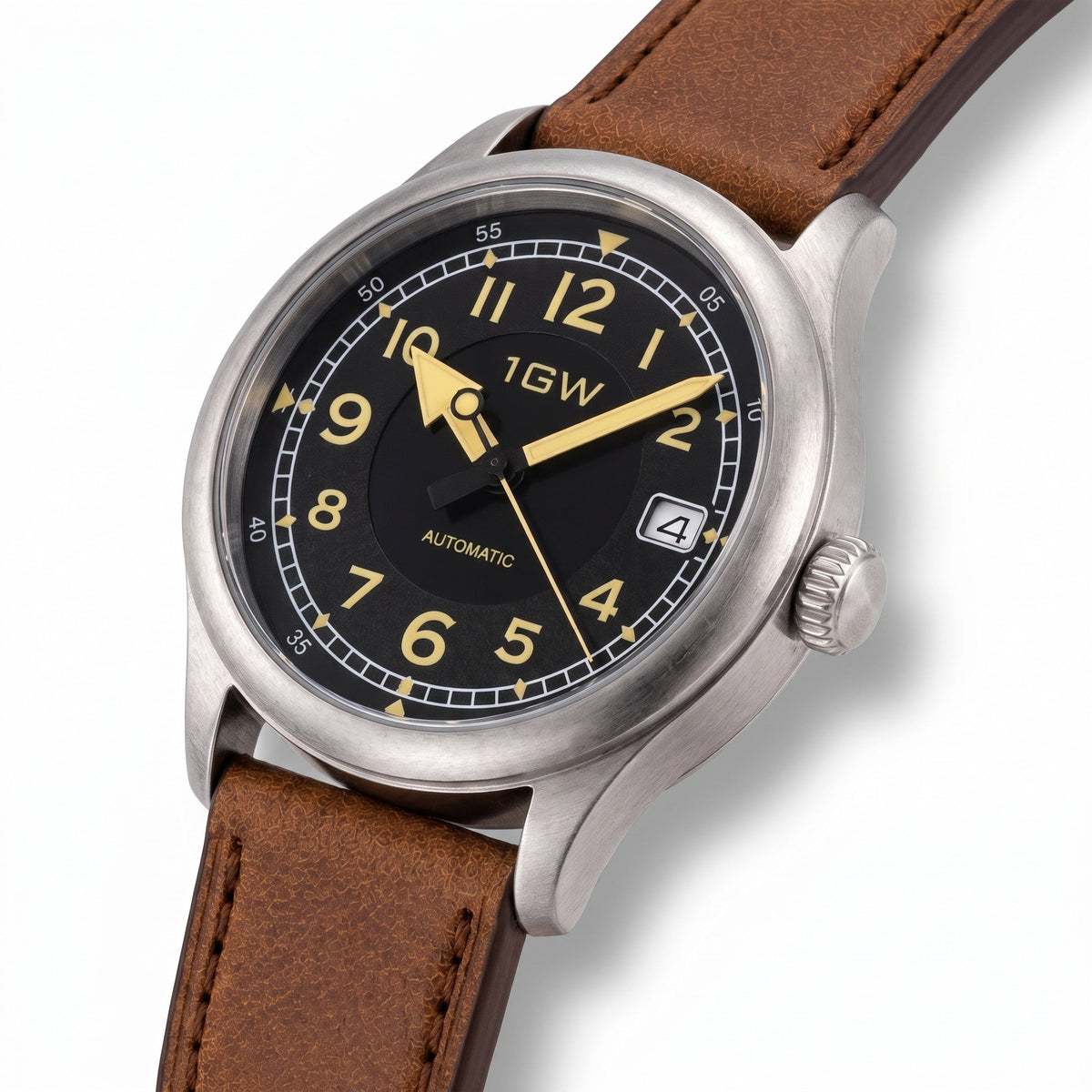 1GW Vintage Flieger automatic watch black dial close view