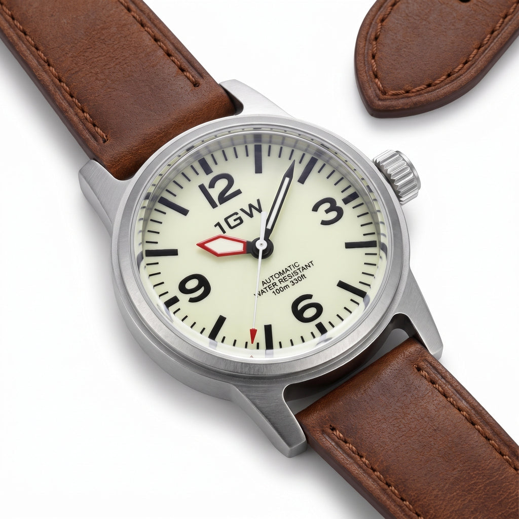1GW Cream Field 36mm - high three-quarter studio angle on white showing case side, crown and lug profile