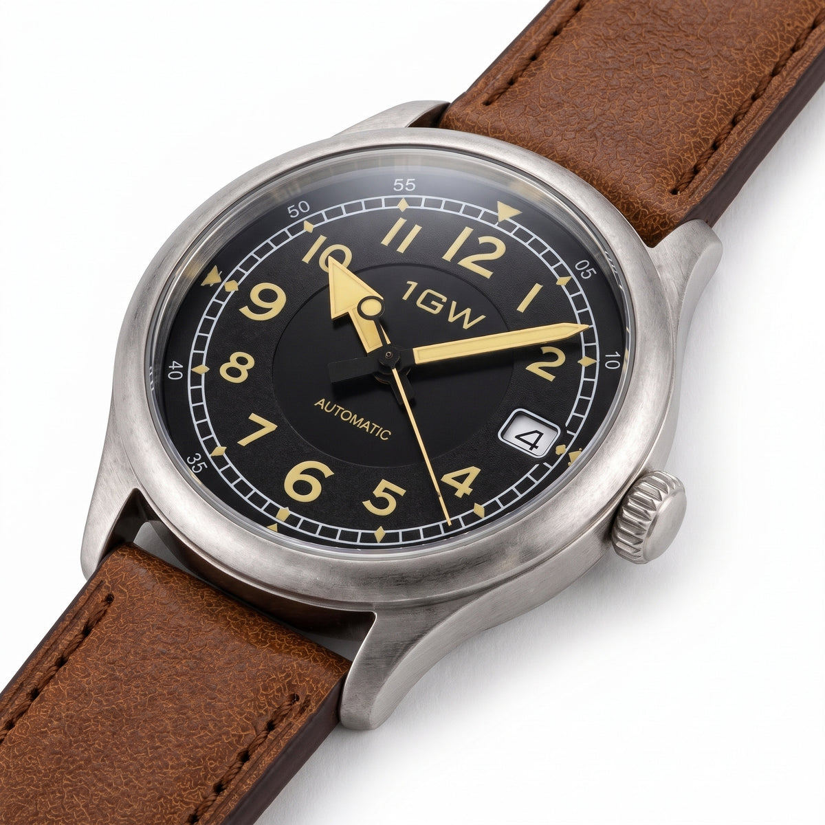 1GW Vintage Flieger automatic watch with black dial and brown leather strap, high three-quarter studio view