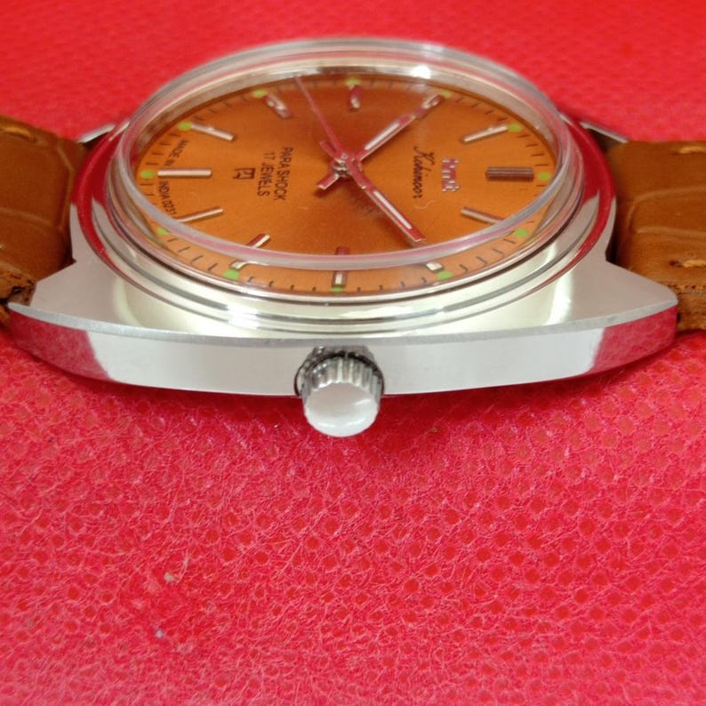 Vintage HMT Kohinoor steel case and crown detail