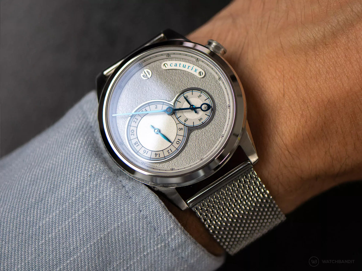 Second wrist angle of the Supernatural Caturix on Milanese mesh bracelet