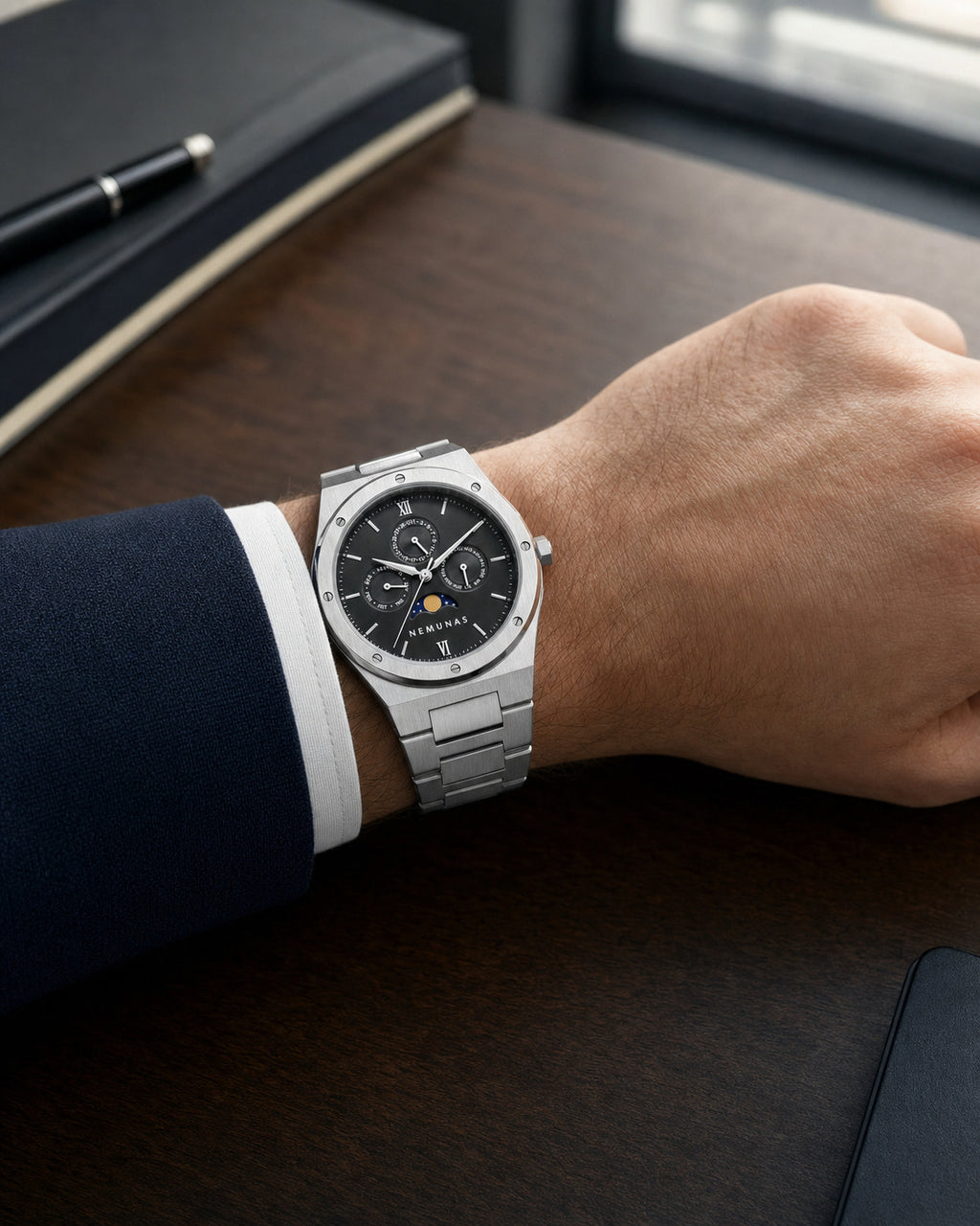 P2-NEM-01 | NEMUNAS Perkunas black and silver business wrist lifestyle