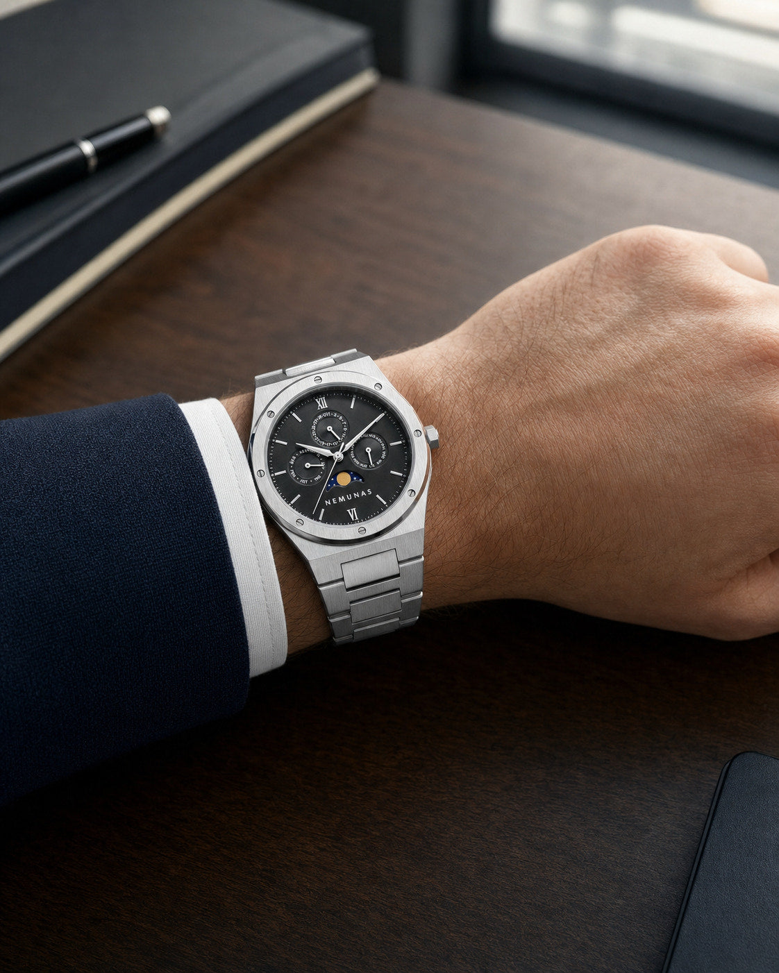 P2-NEM-01 | NEMUNAS Perkunas black and silver business wrist lifestyle