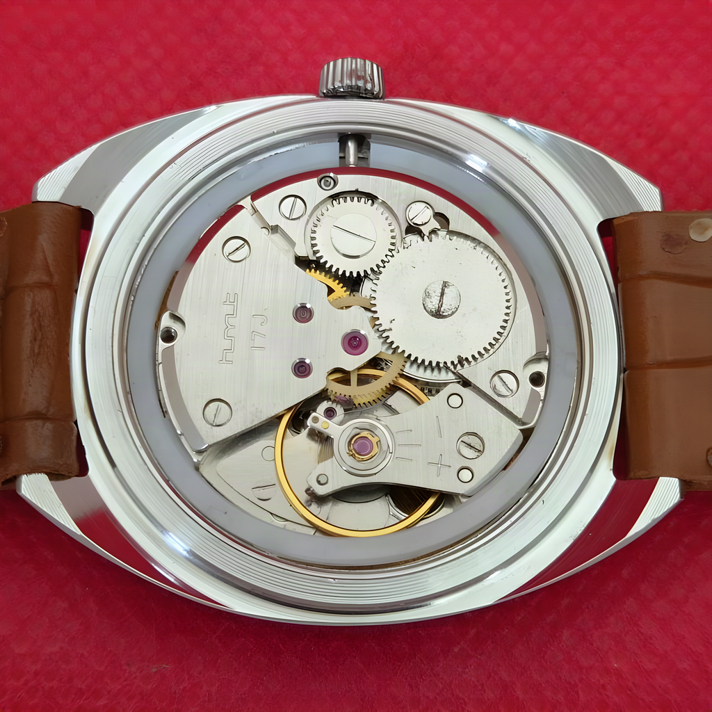 Vintage HMT Kohinoor hand-winding movement