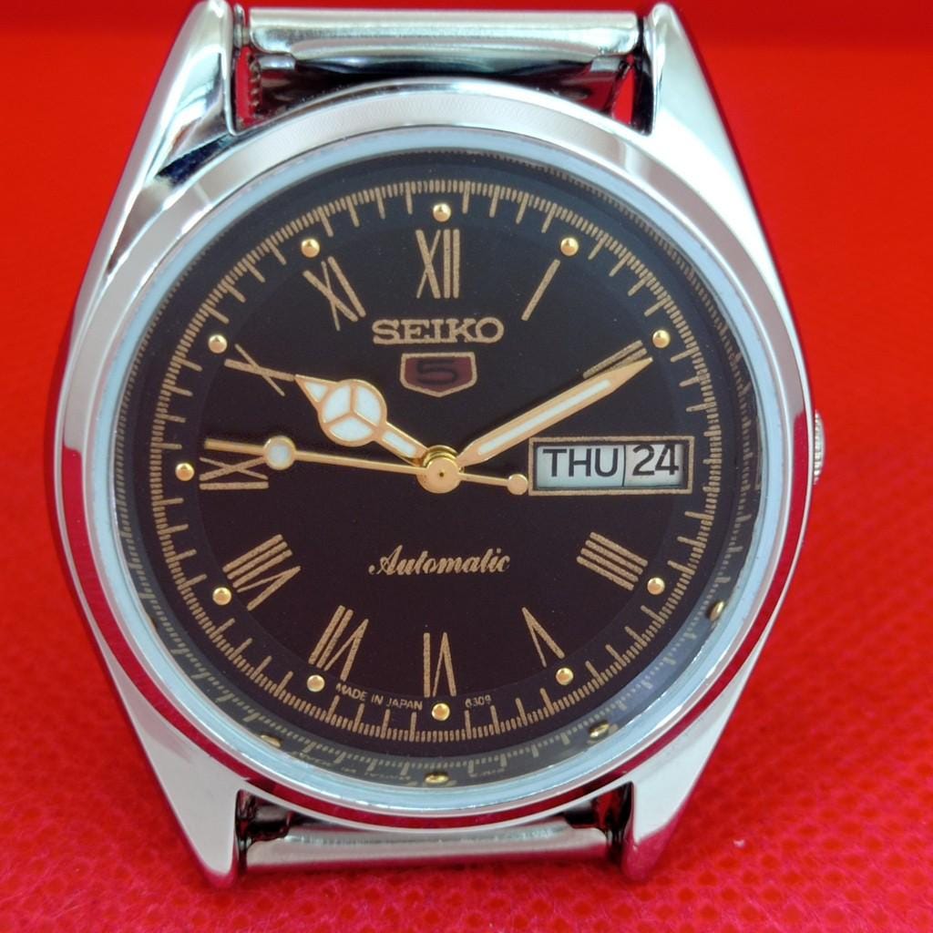 Vintage Seiko 5 6309A black Roman numeral dial a966 — exact watch photo 5