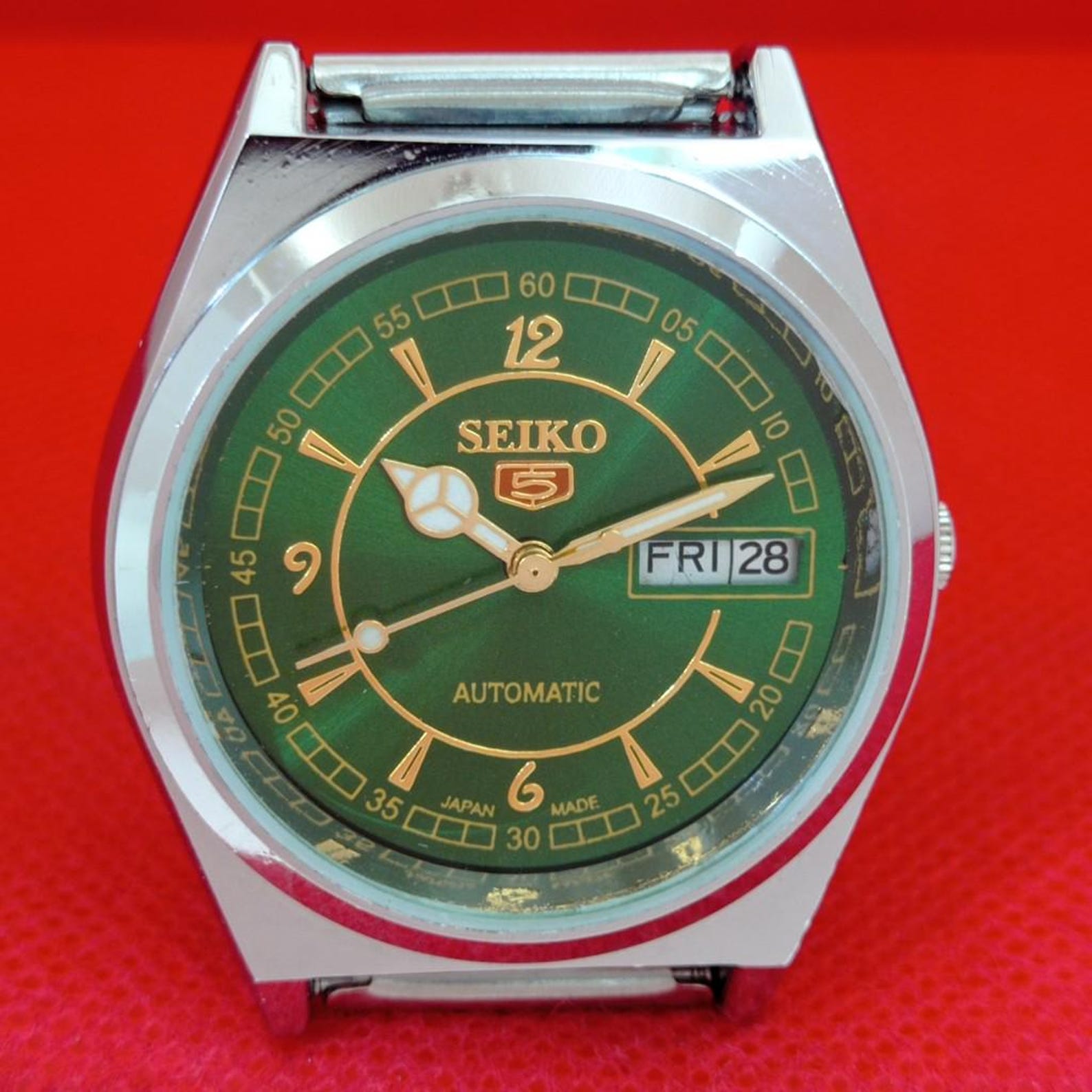 Vintage Seiko 5 6309A green dial a1051 — exact watch photo 5