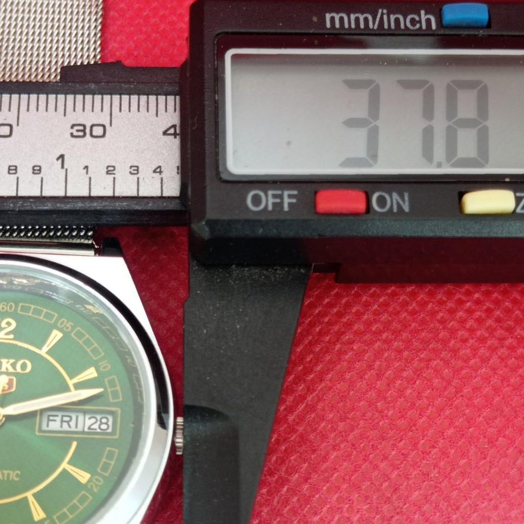 Vintage Seiko 5 6309A green dial a1051 — exact watch photo 8
