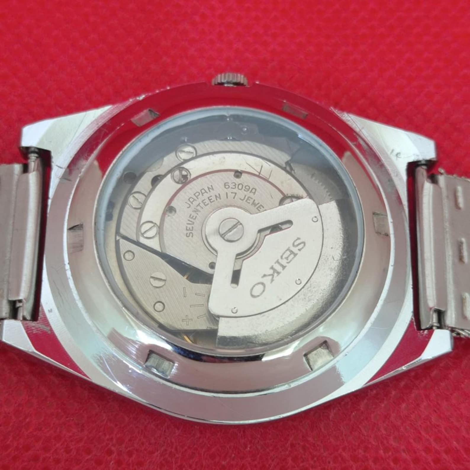 Vintage Seiko 5 6309A green dial a1051 — exact watch photo 9