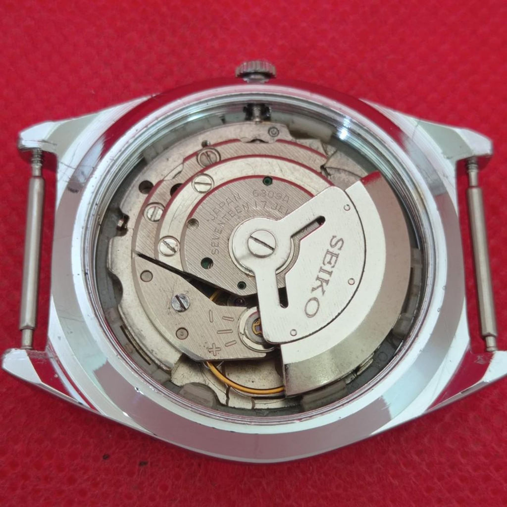 Vintage Seiko 5 6309A red dial a1055 — exact watch photo 11