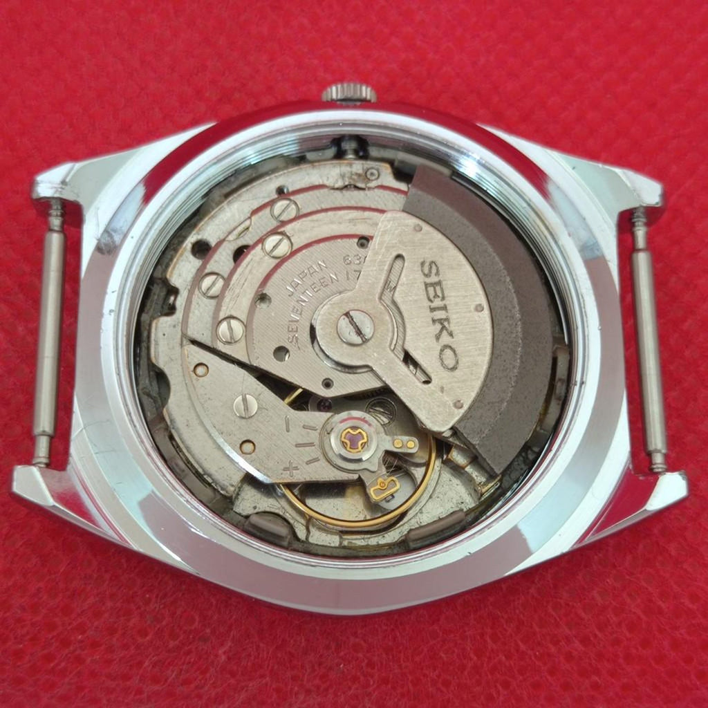Vintage Seiko 5 6309A white dial a837 — exact watch photo 11