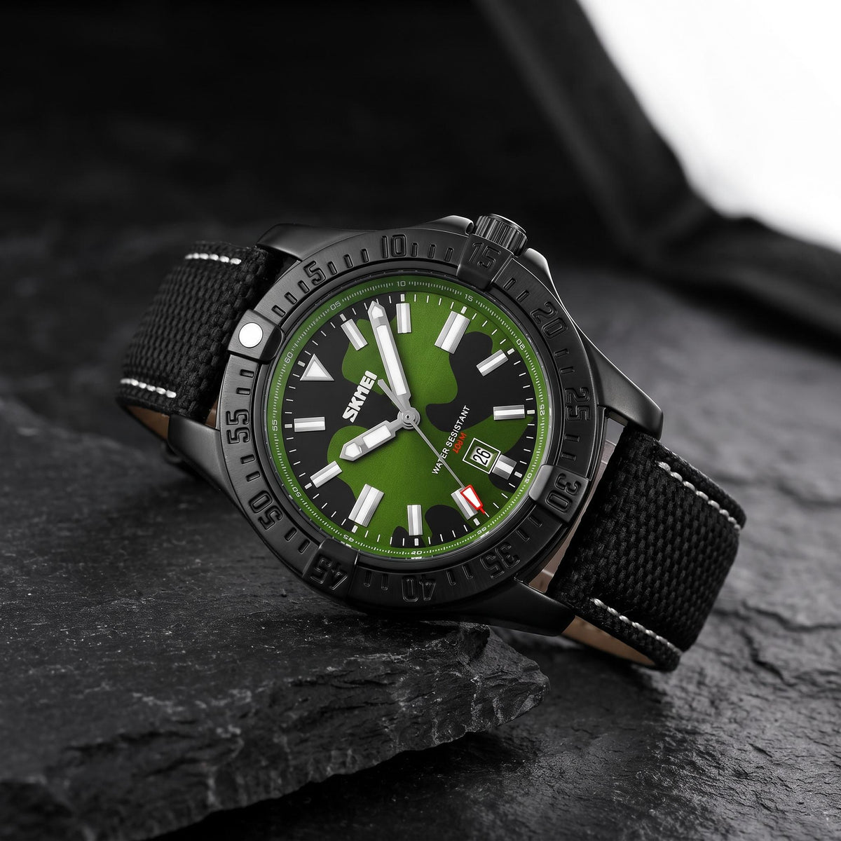 SKMEI 9339 green camouflage quartz watch studio view